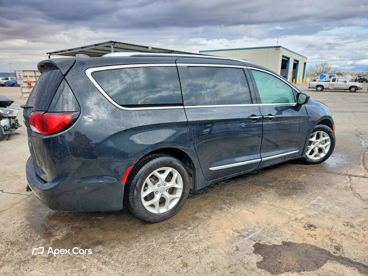 Chrysler Pacifica 2017