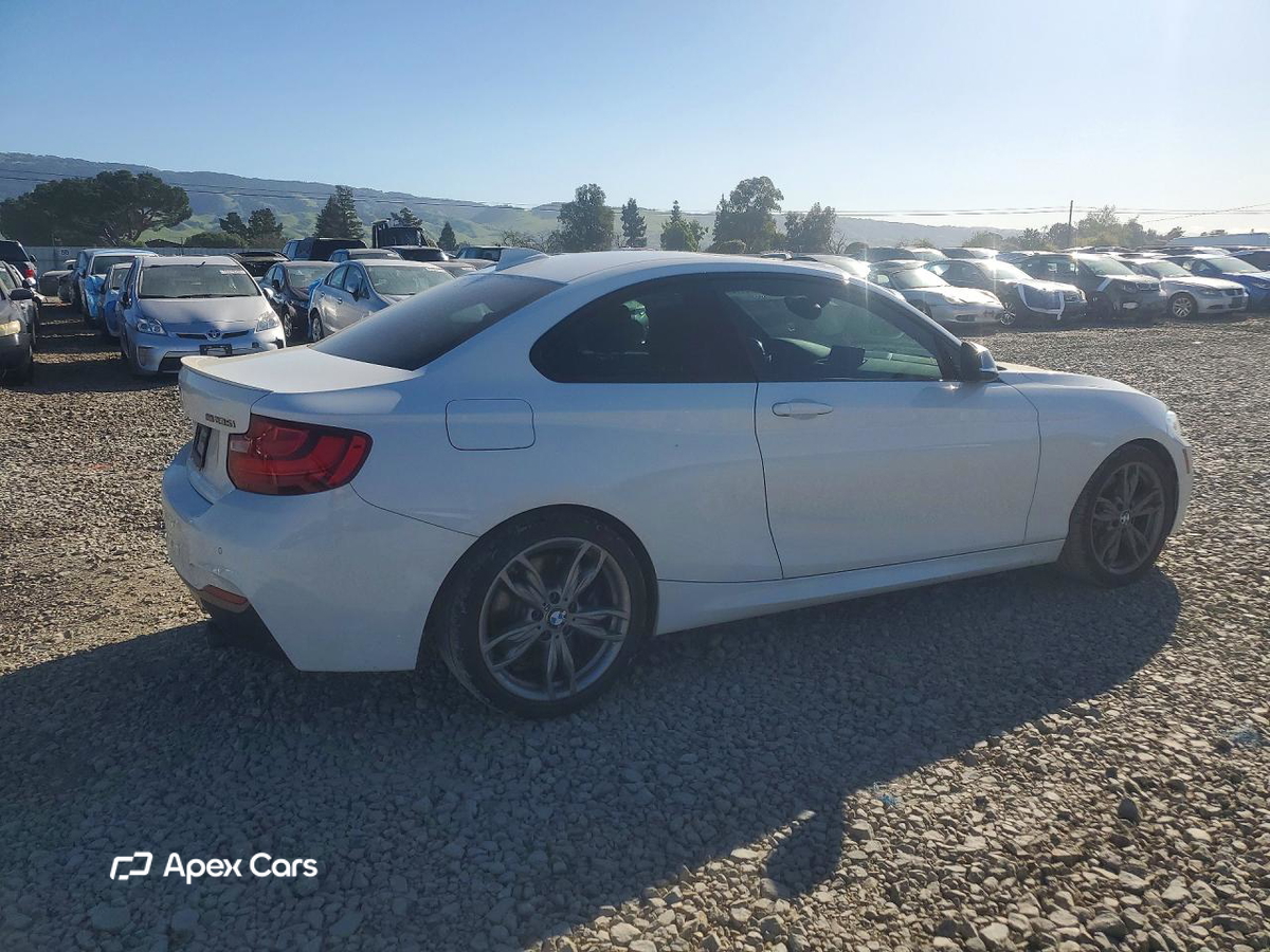 BMW M2 2016