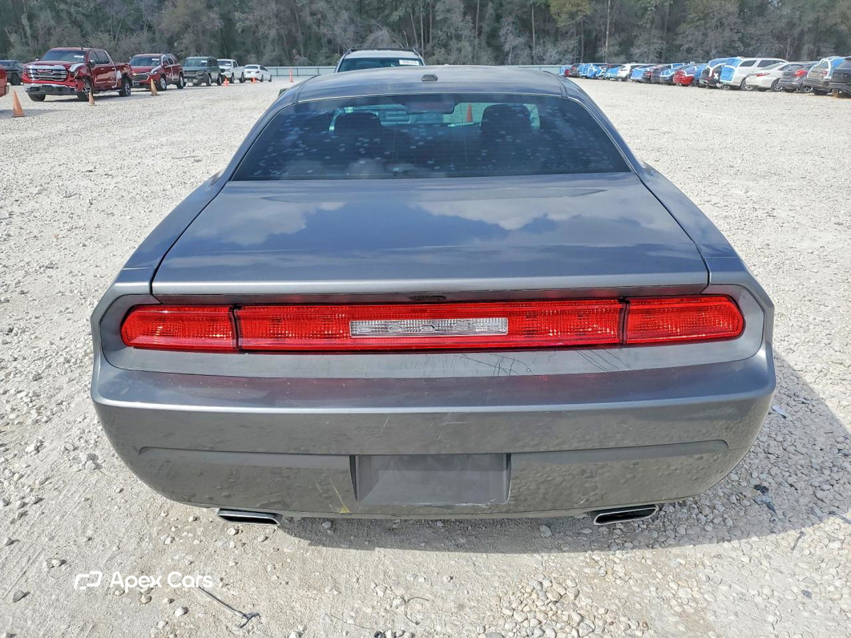 Dodge Challenger 2011