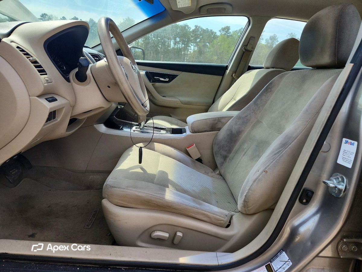 Nissan Altima 2014