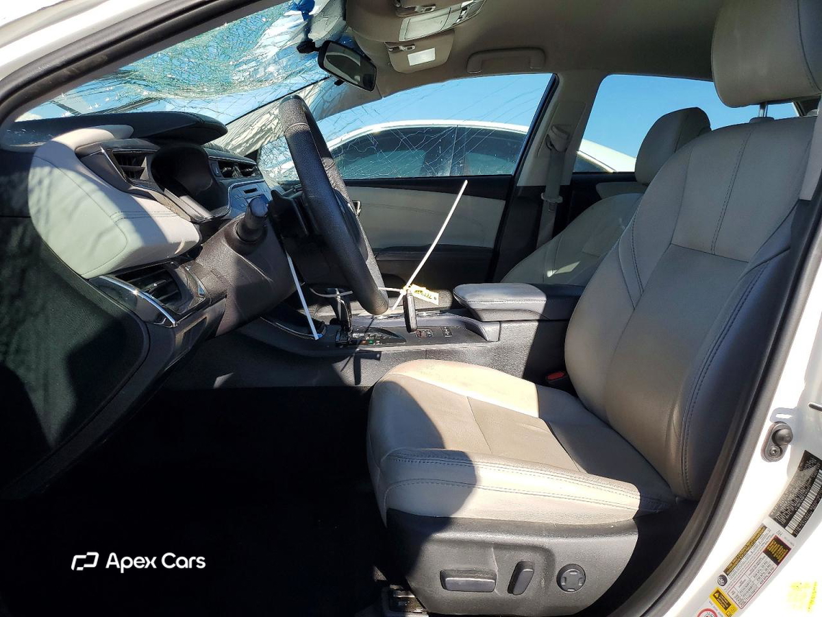 Toyota Avalon 2015