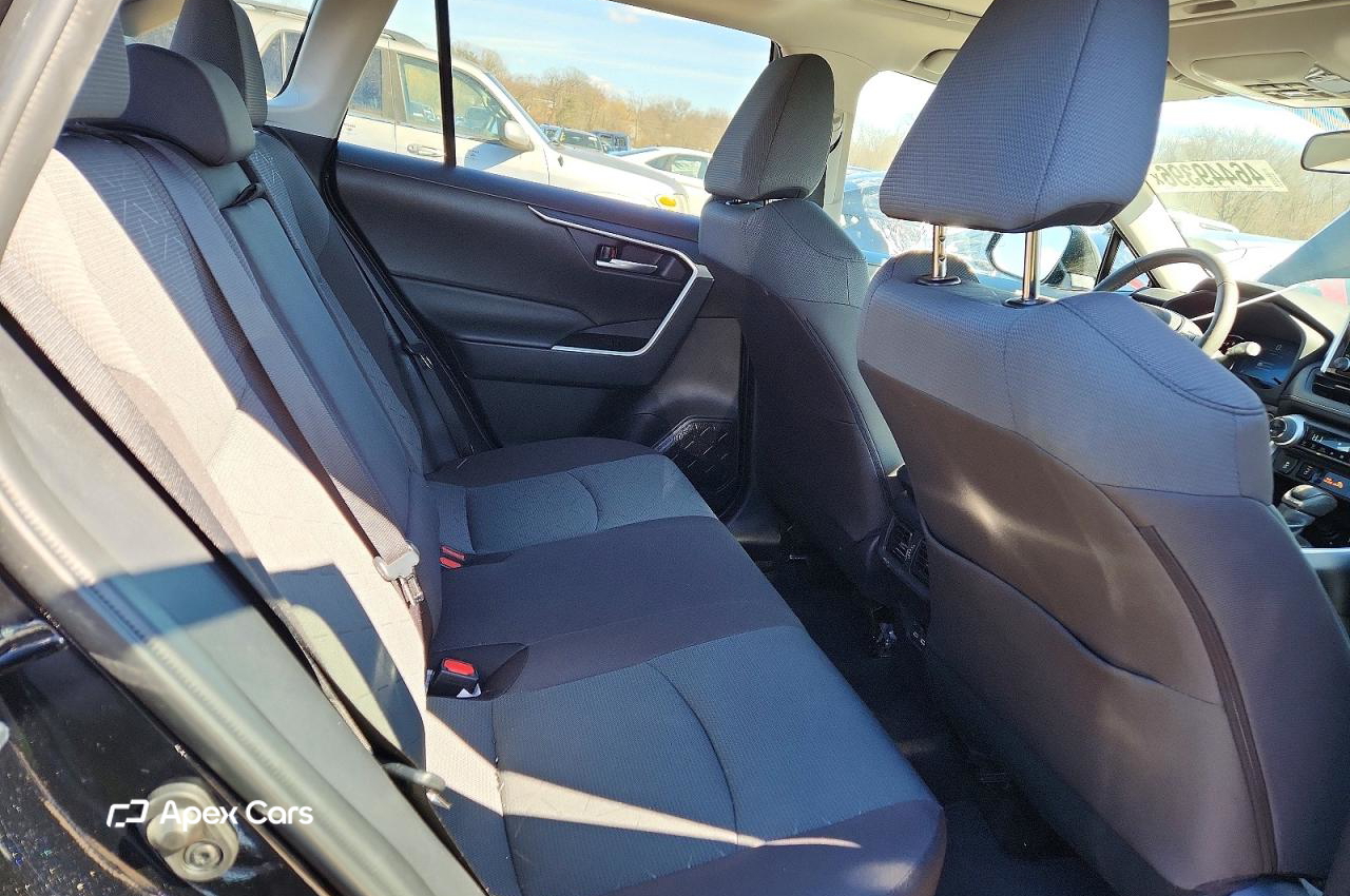 Toyota RAV 4 2025