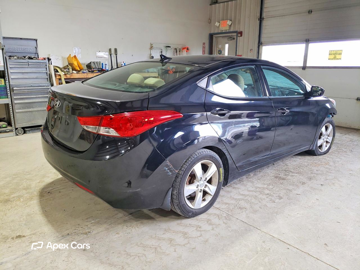 Hyundai Elantra 2013