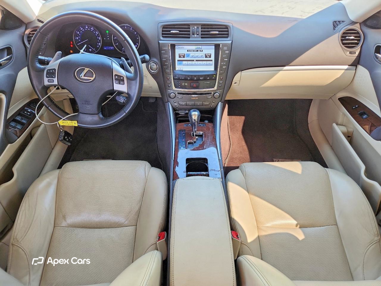 Lexus IS 2012
