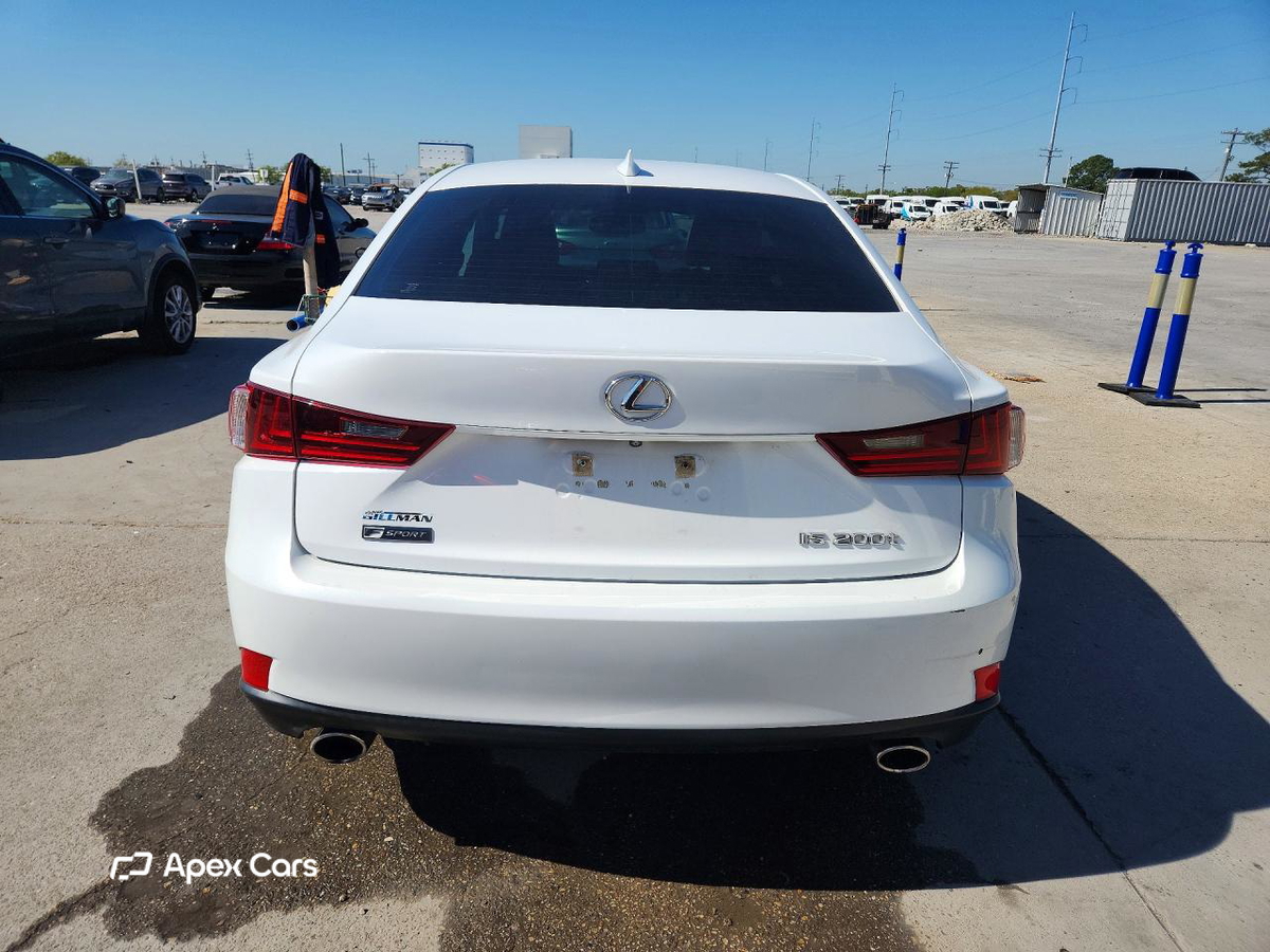 Lexus IS 2016