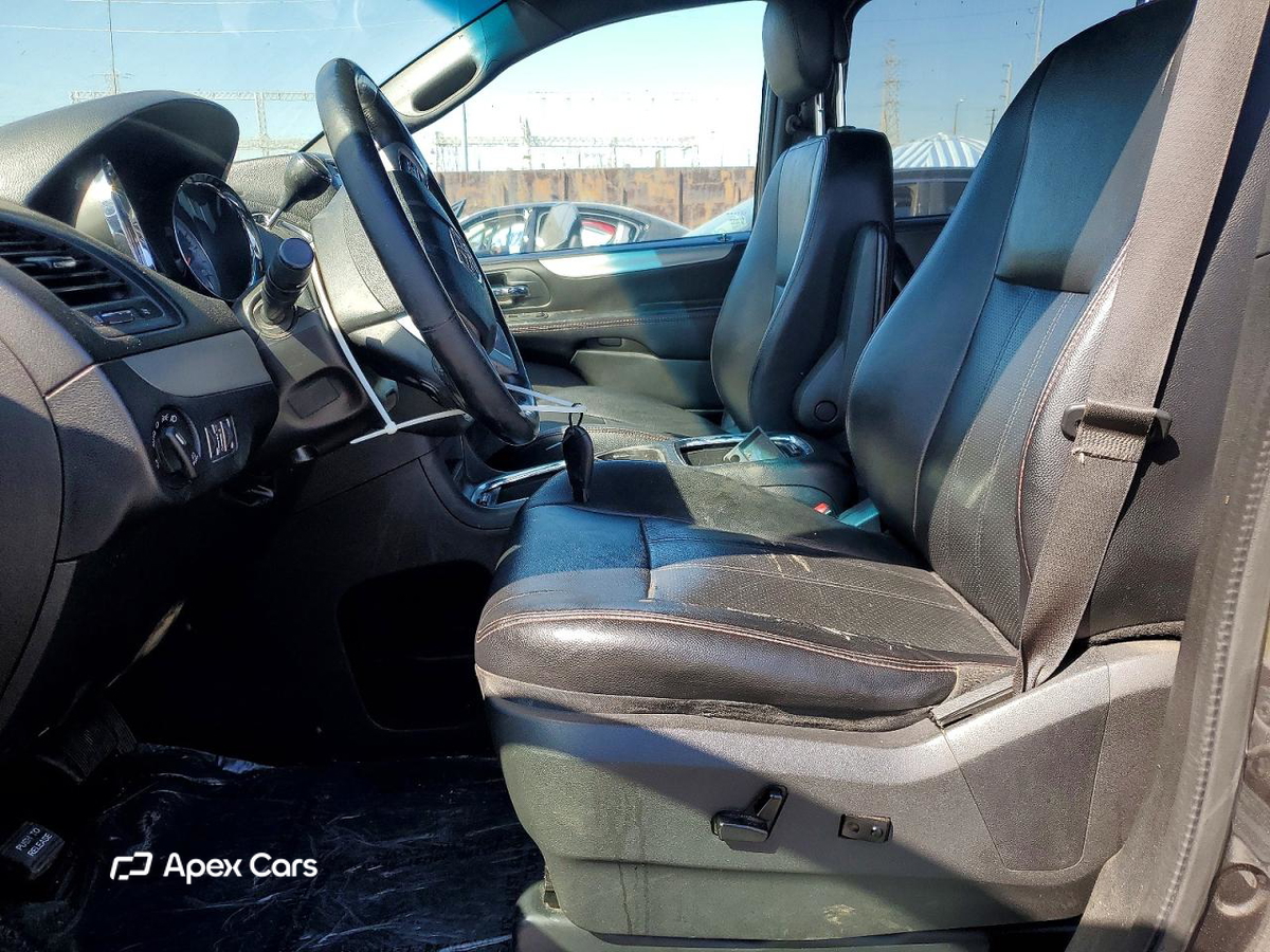 Dodge Caravan 2017
