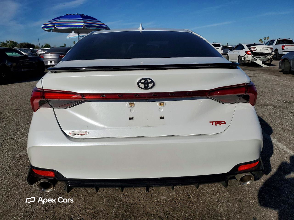 Toyota Avalon 2020