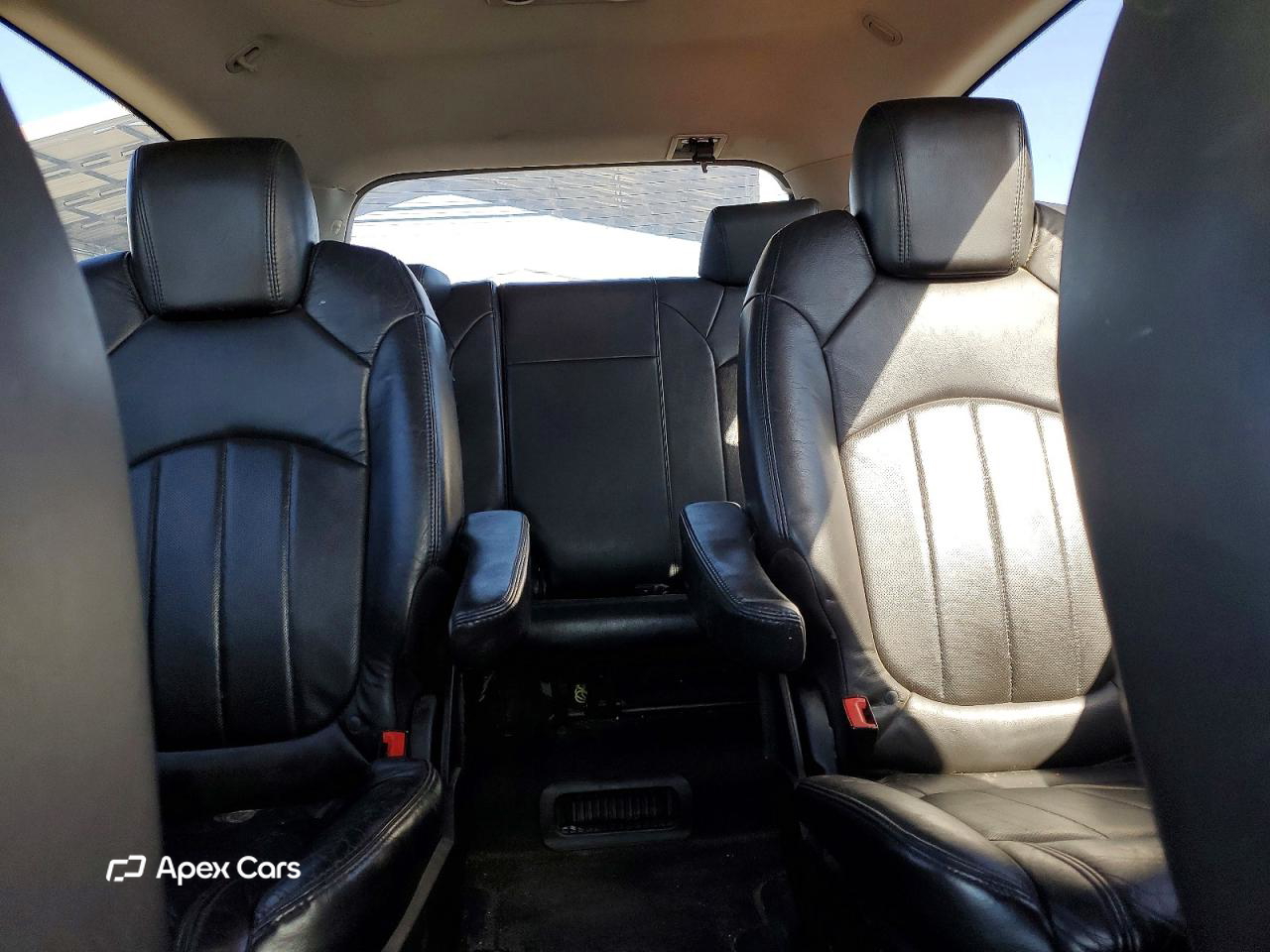 Buick Enclave 2010