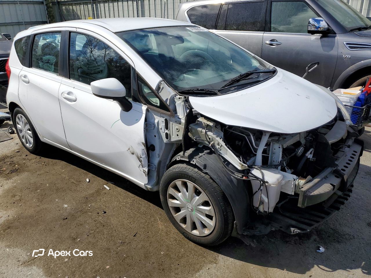 Nissan Versa 2016