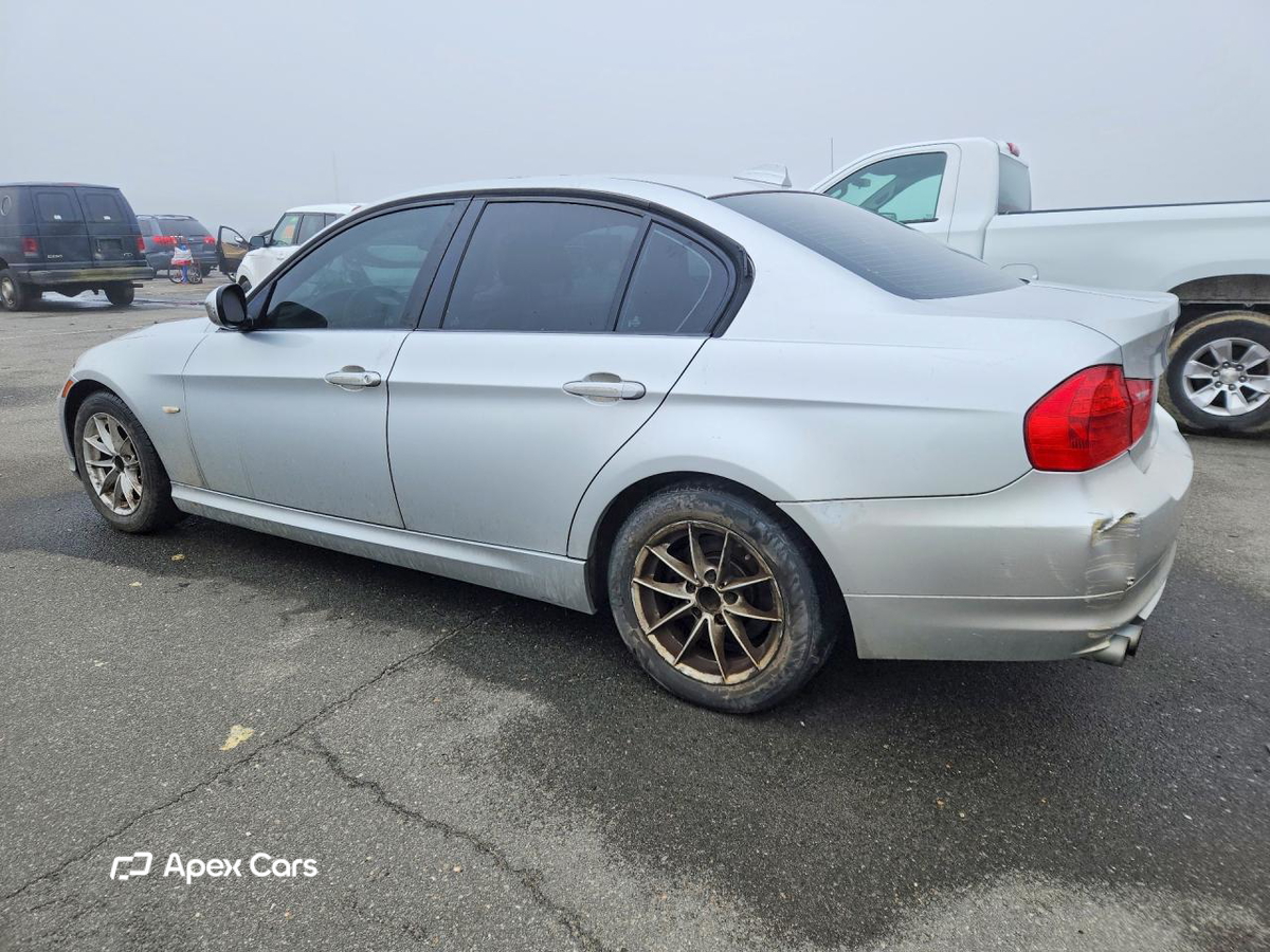 BMW Series 3 2010