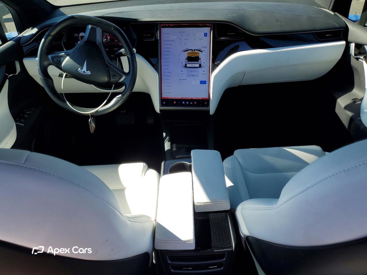 Tesla Model X 2020