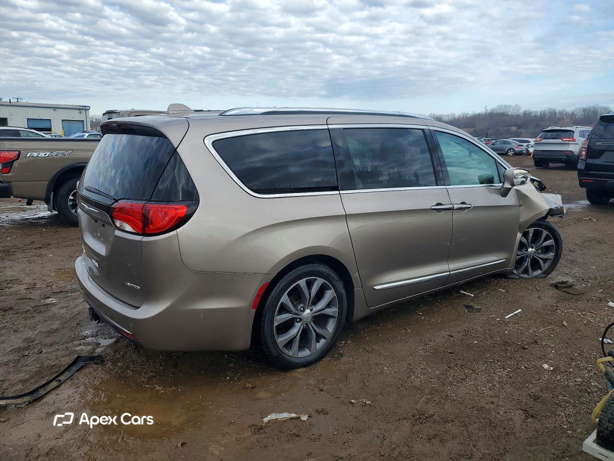 Chrysler Pacifica 2017