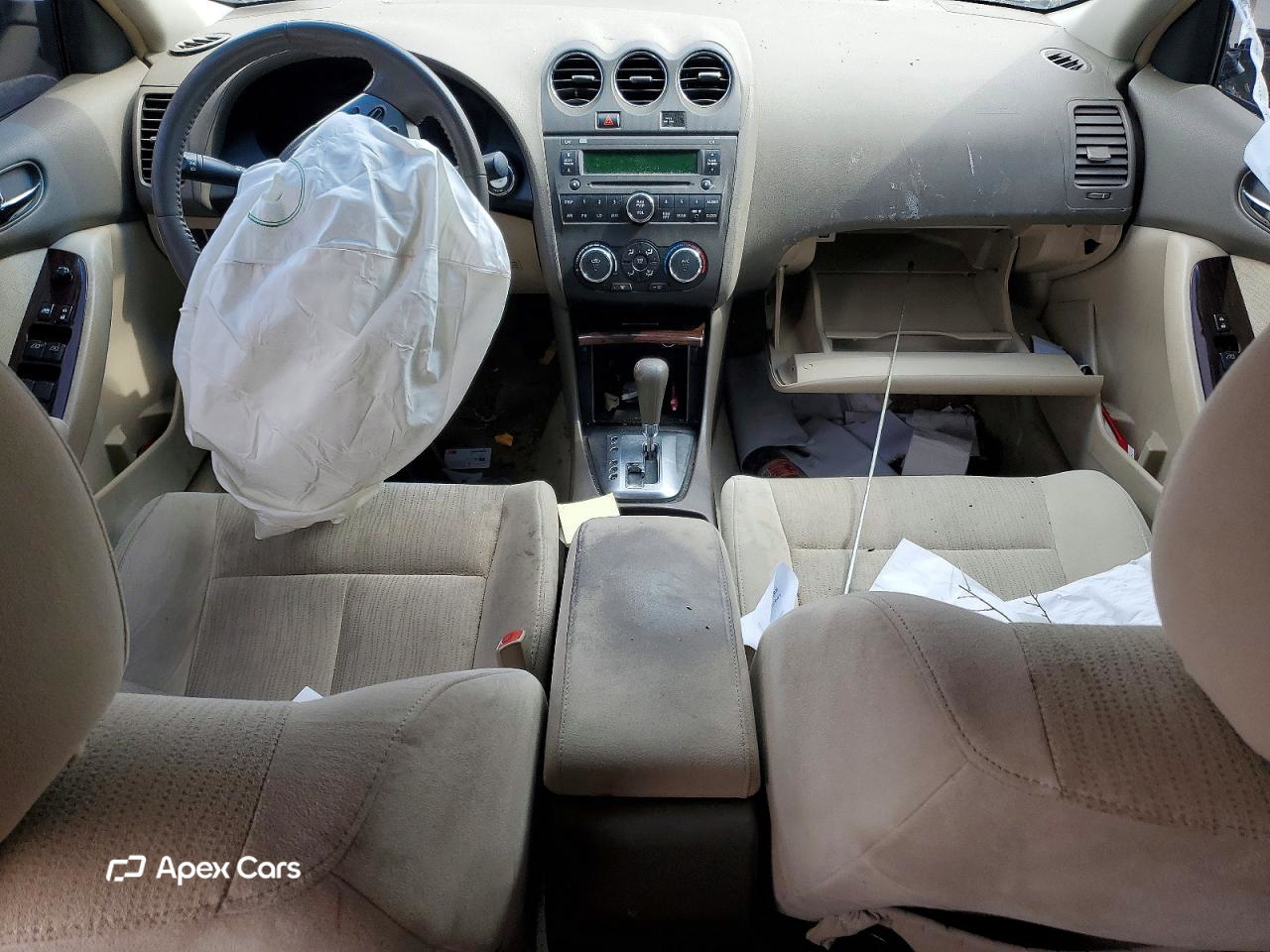 Nissan Altima 2010