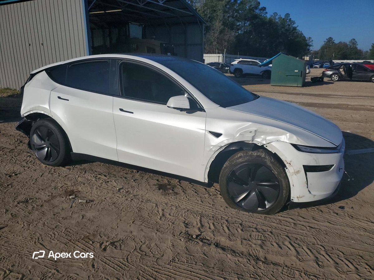 Tesla Model Y 2026