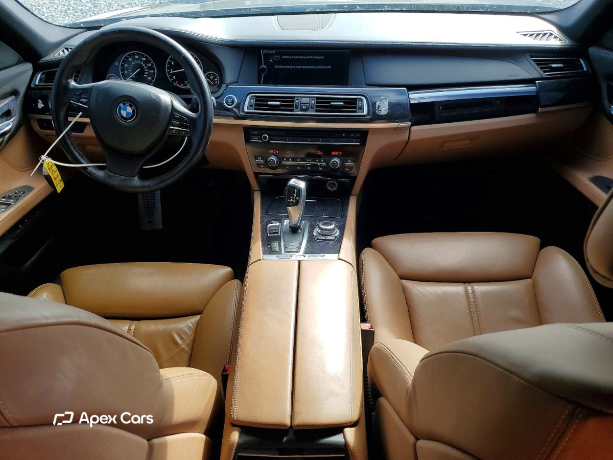 BMW Series 7 2010