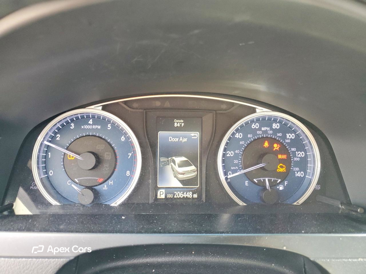 Toyota Camry 2016