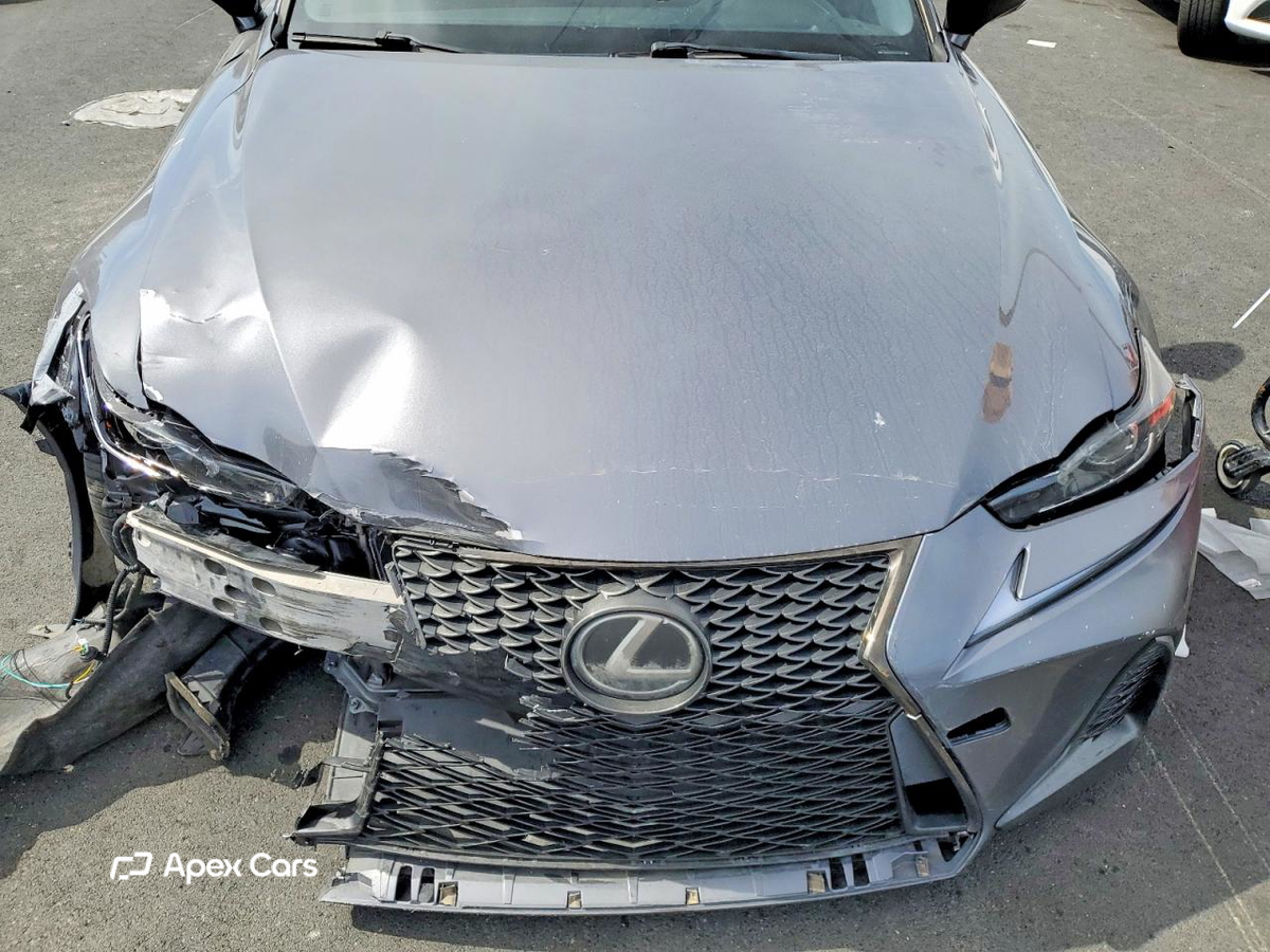 Lexus IS 2018