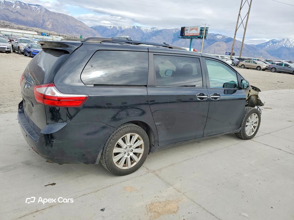 Toyota Sienna 2016