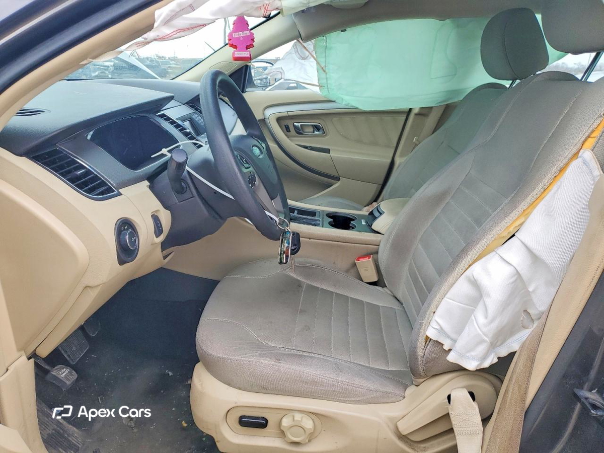 Ford Taurus 2016