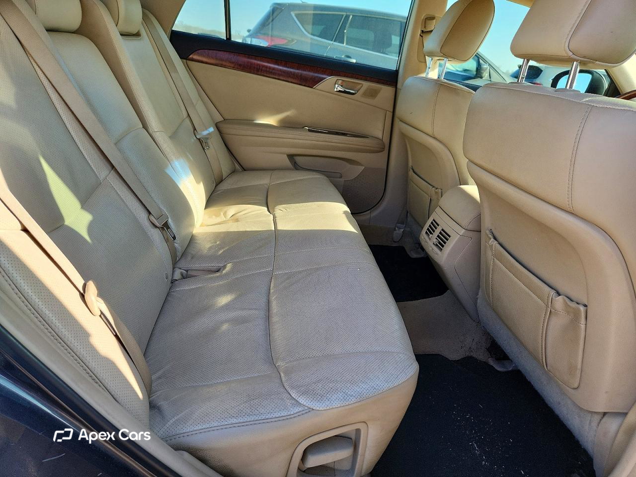 Toyota Avalon 2011