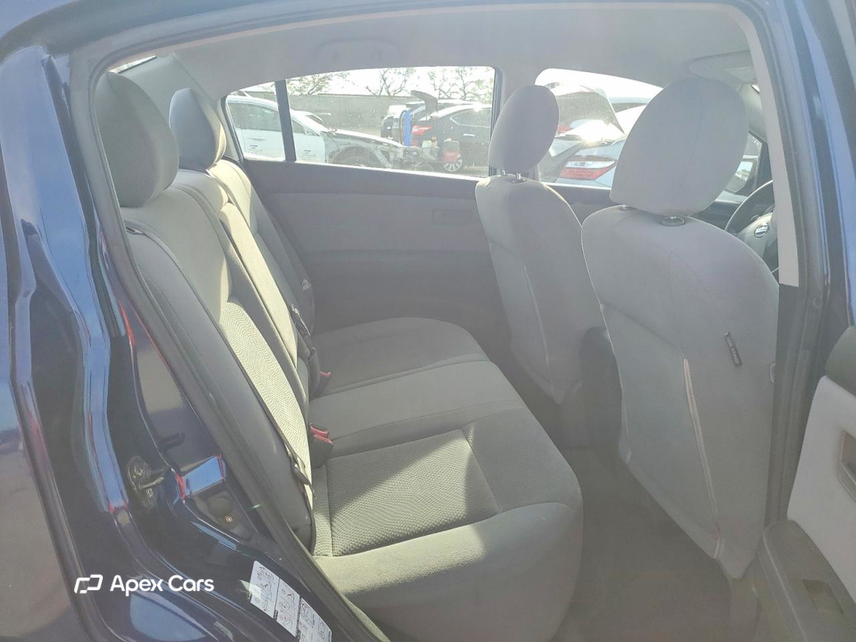 Nissan Sentra 2010