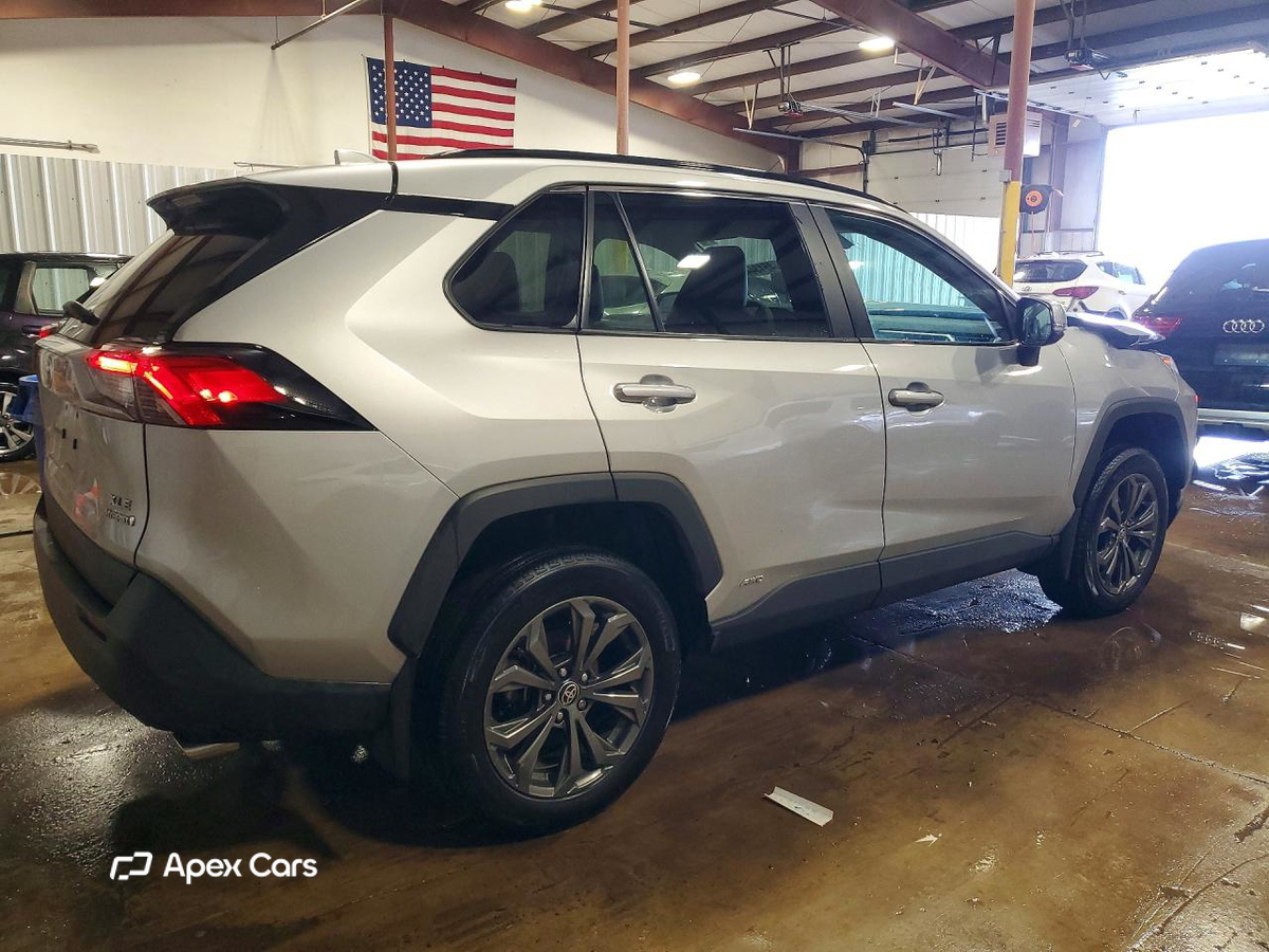 Toyota RAV 4 2024