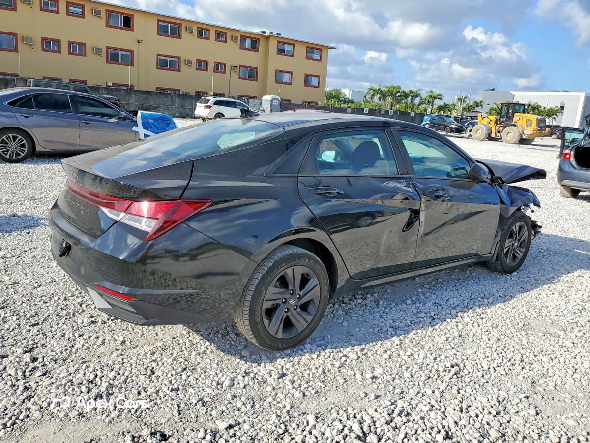 Hyundai Elantra 2022