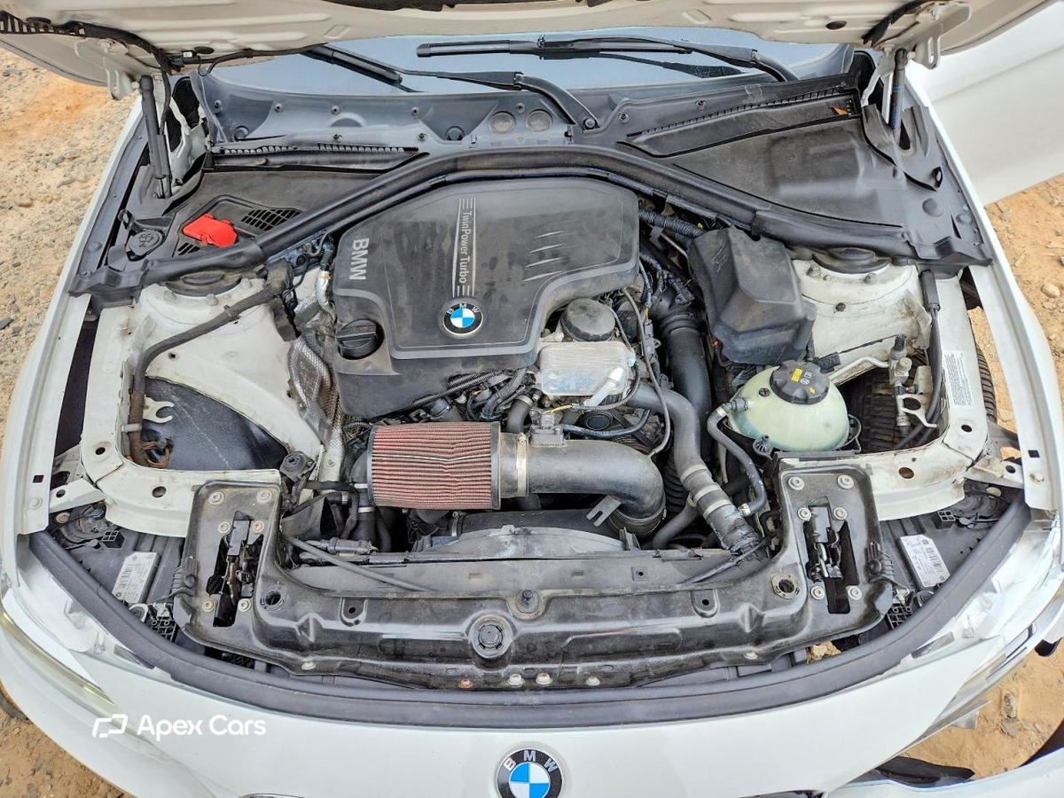 BMW Series 3 2016
