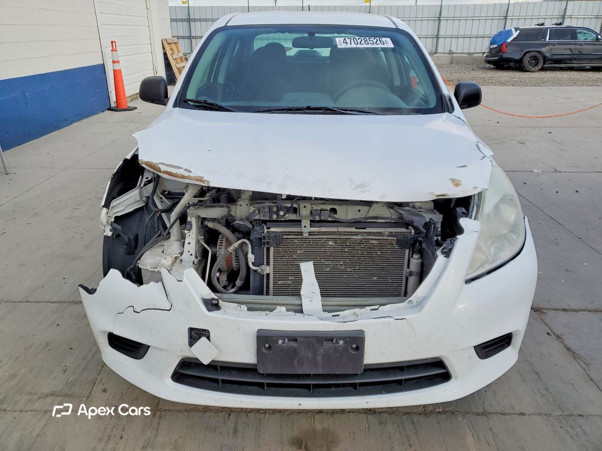 Nissan Versa 2014