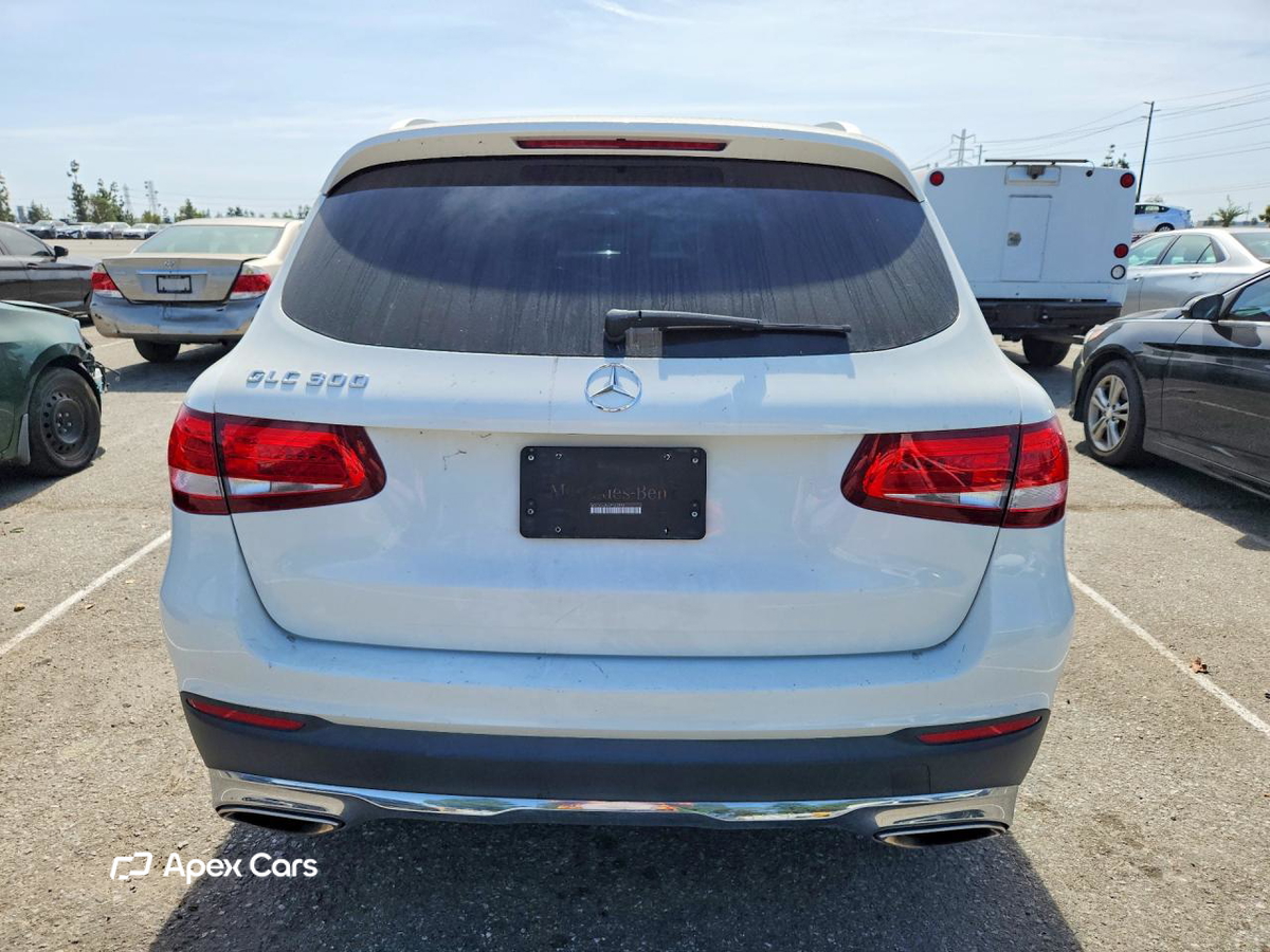 Mercedes-Benz GLC 2016