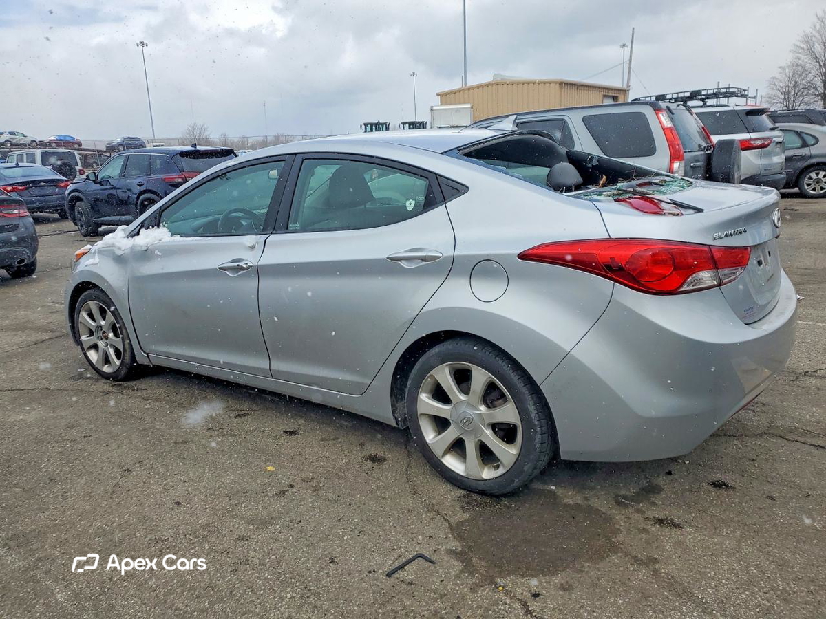 Hyundai Elantra 2012