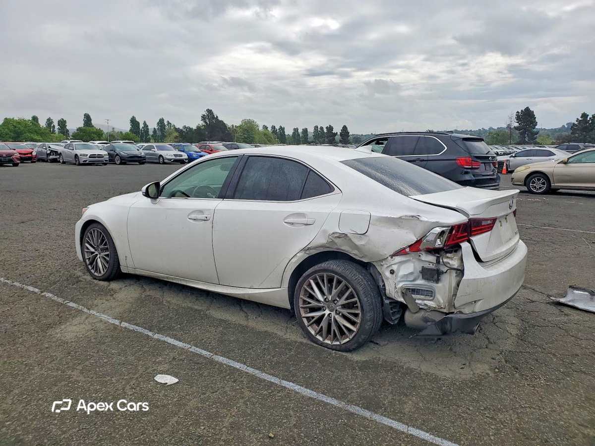 Lexus IS 2016