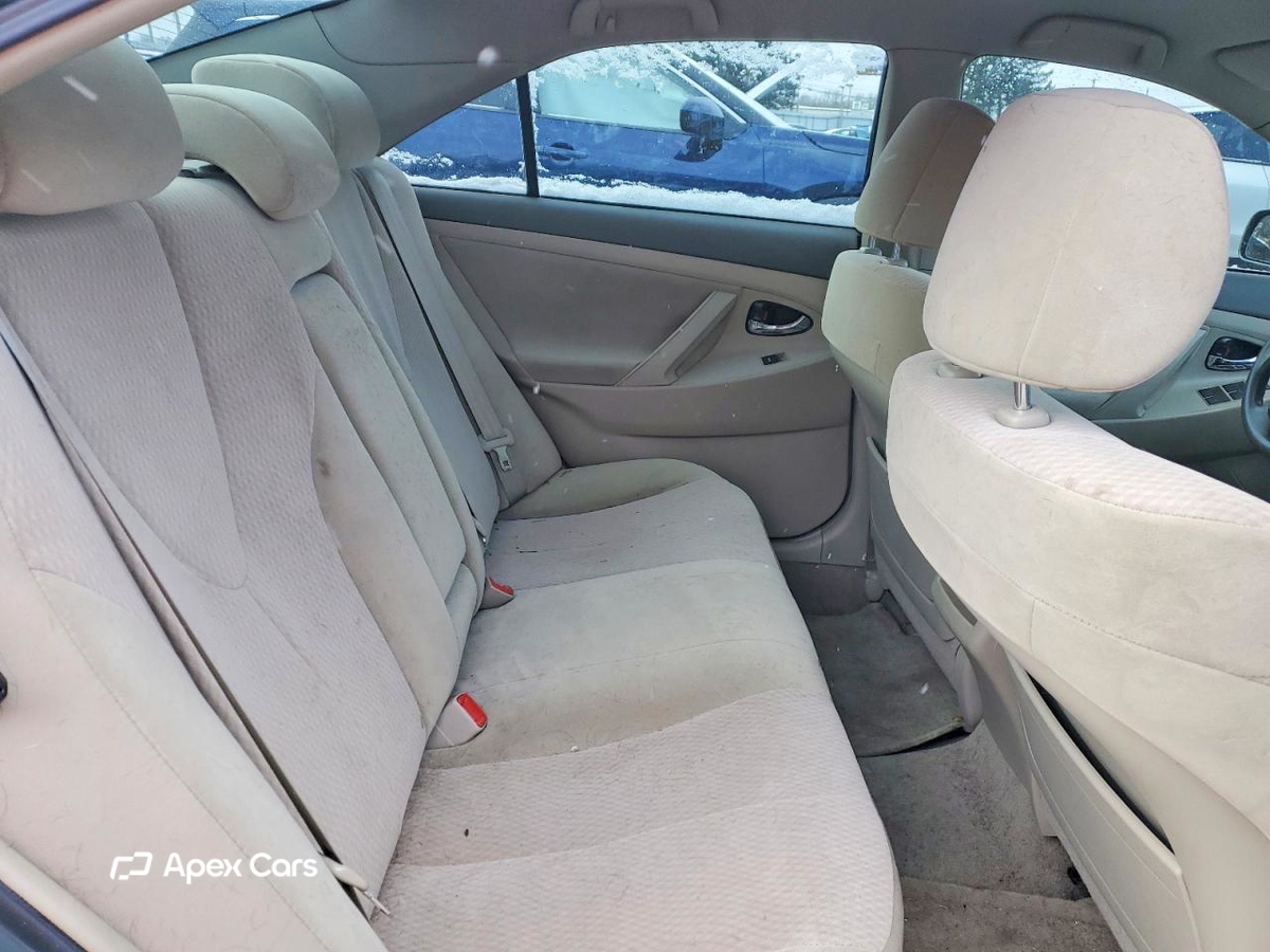 Toyota Camry 2011