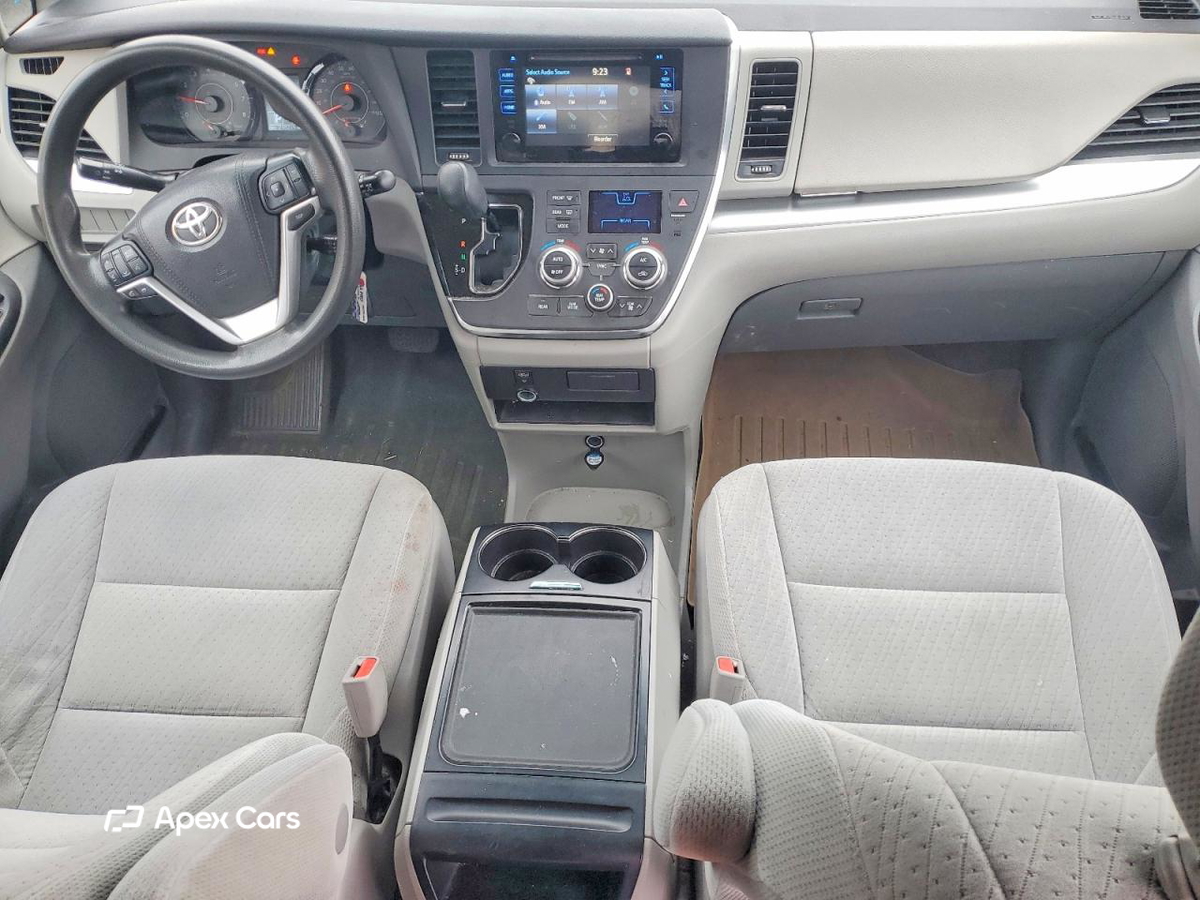 Toyota Sienna 2015
