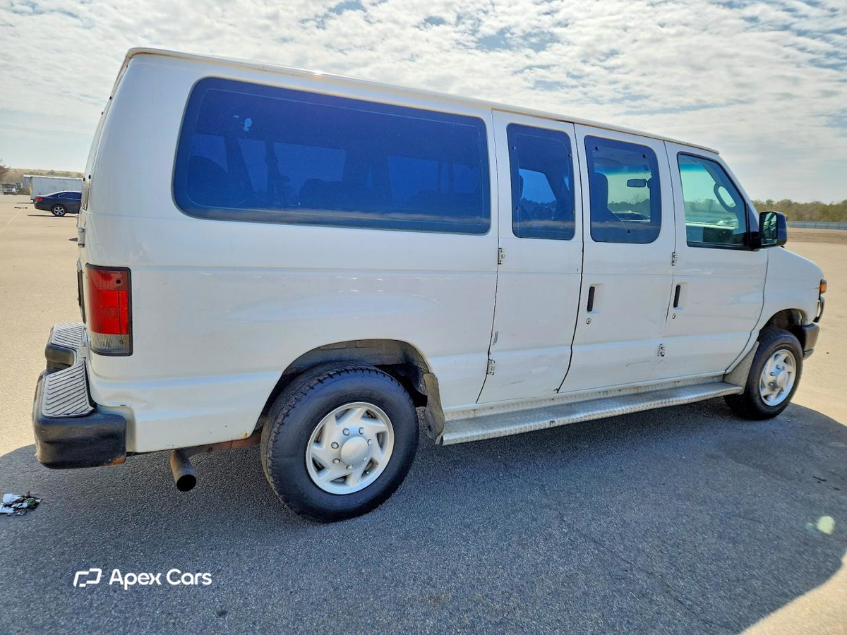 Ford Econoline 2009
