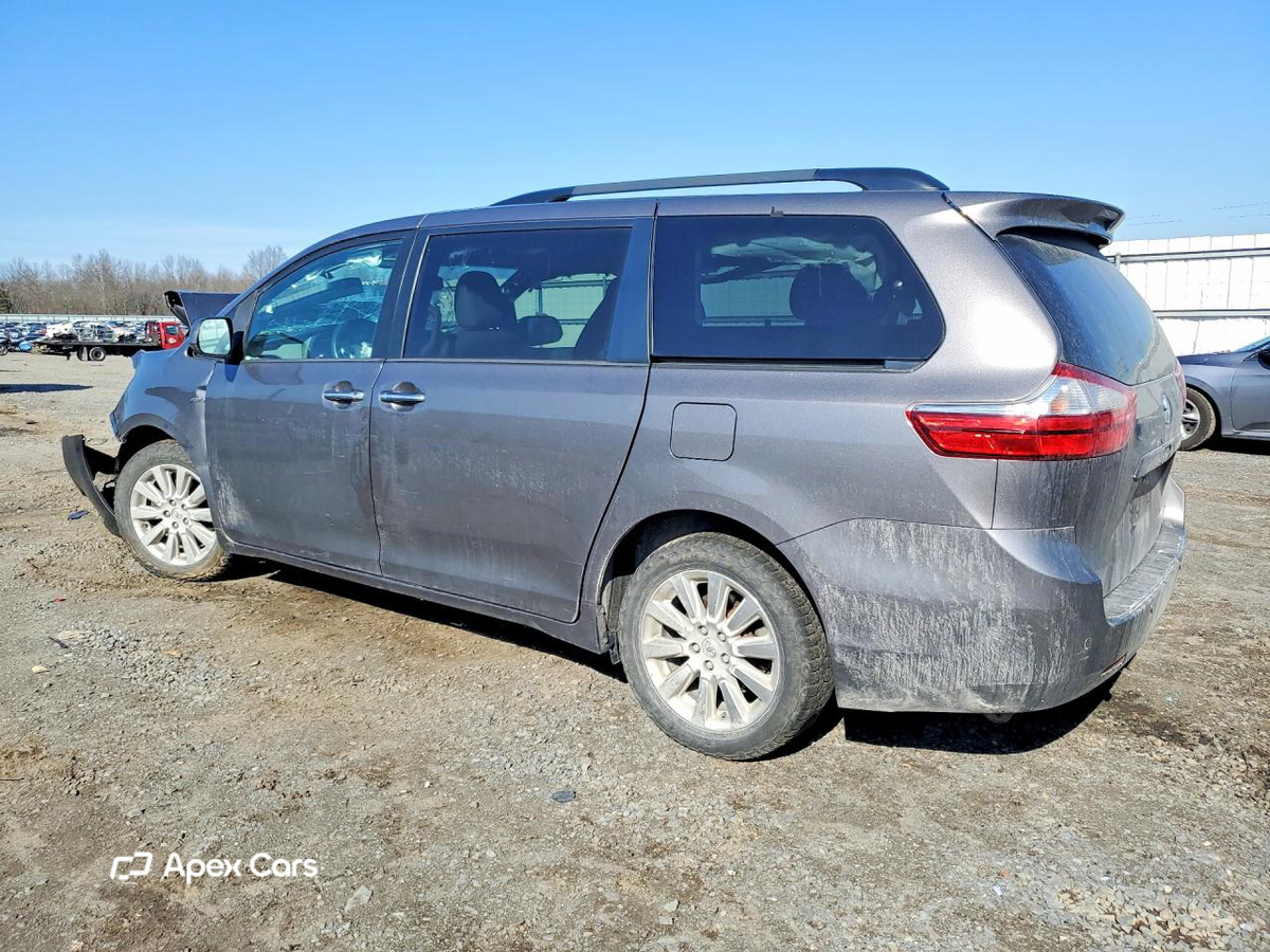 Toyota Sienna 2016