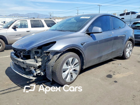 Tesla Model Y 2023 - Image 1 of 15