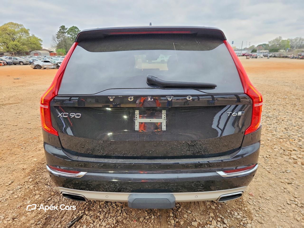 Volvo XC90 2019
