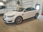 Ford Taurus 2016