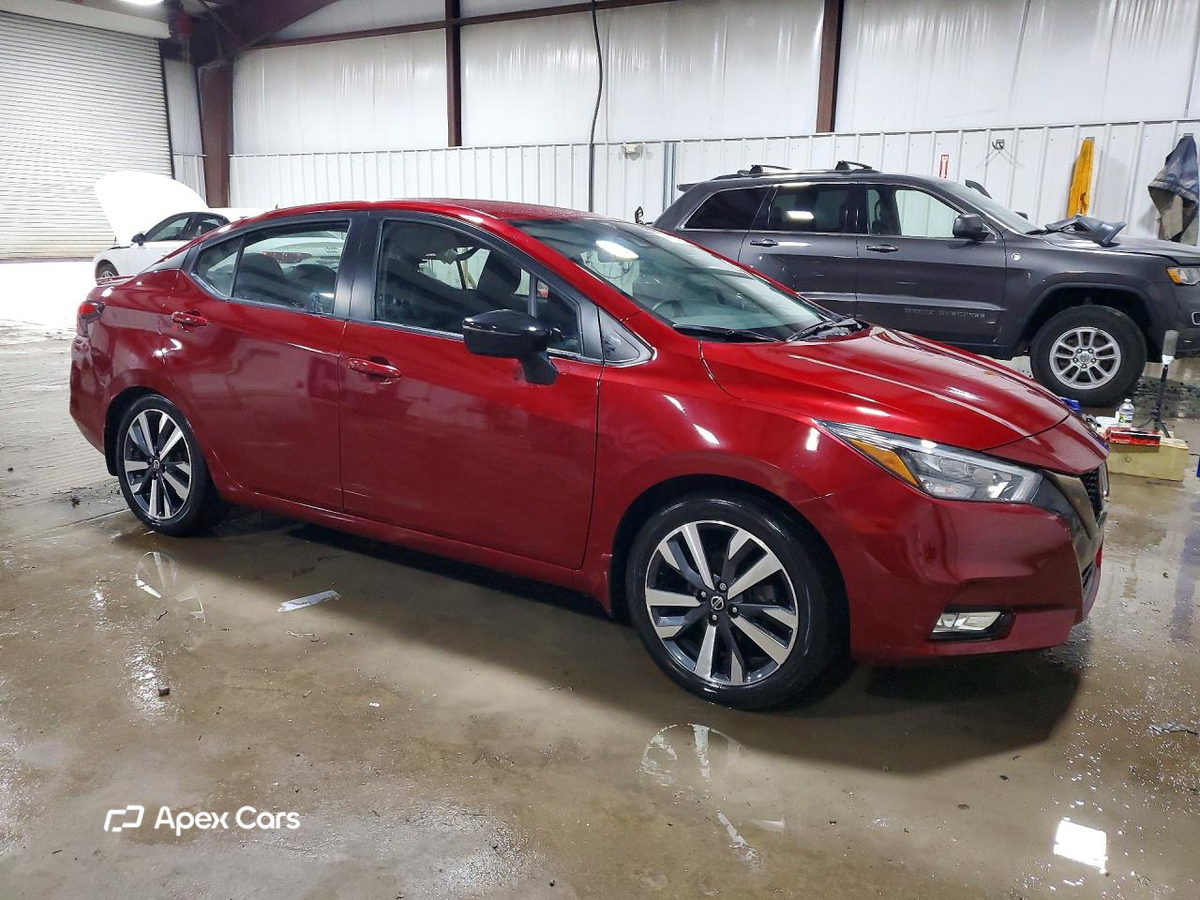 Nissan Versa 2021