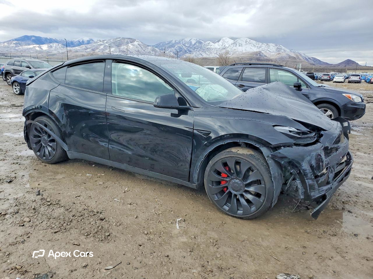 Tesla Model Y 2022