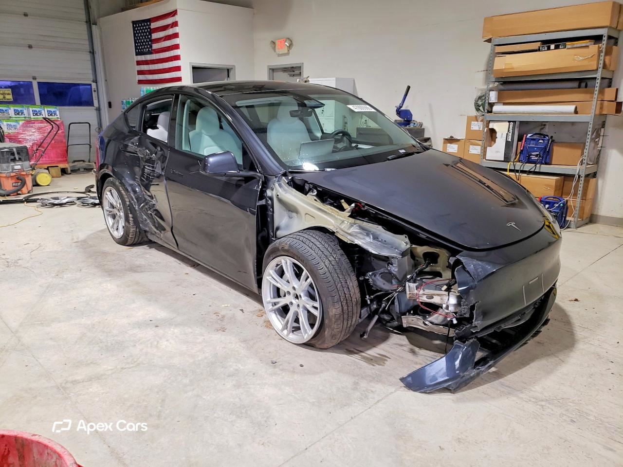 Tesla Model Y 2024