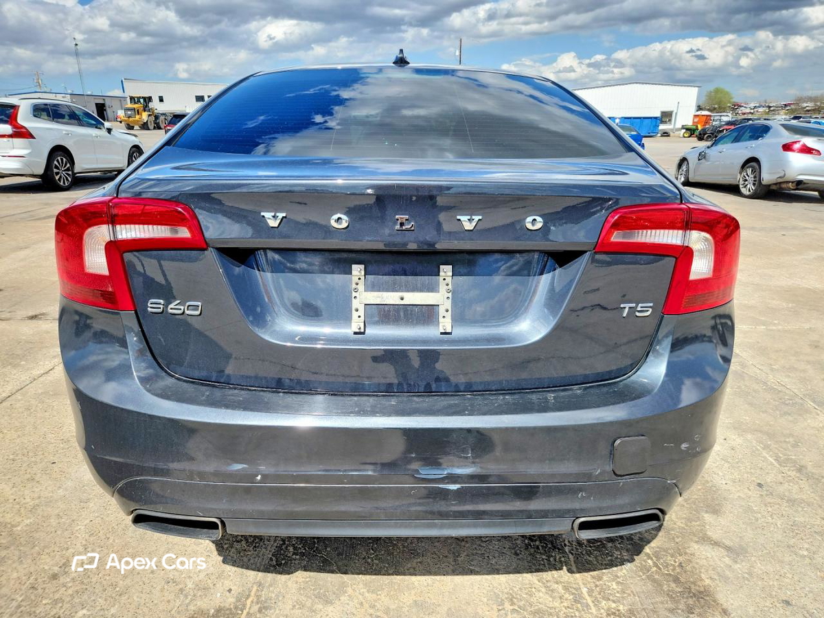 Volvo S60 2015