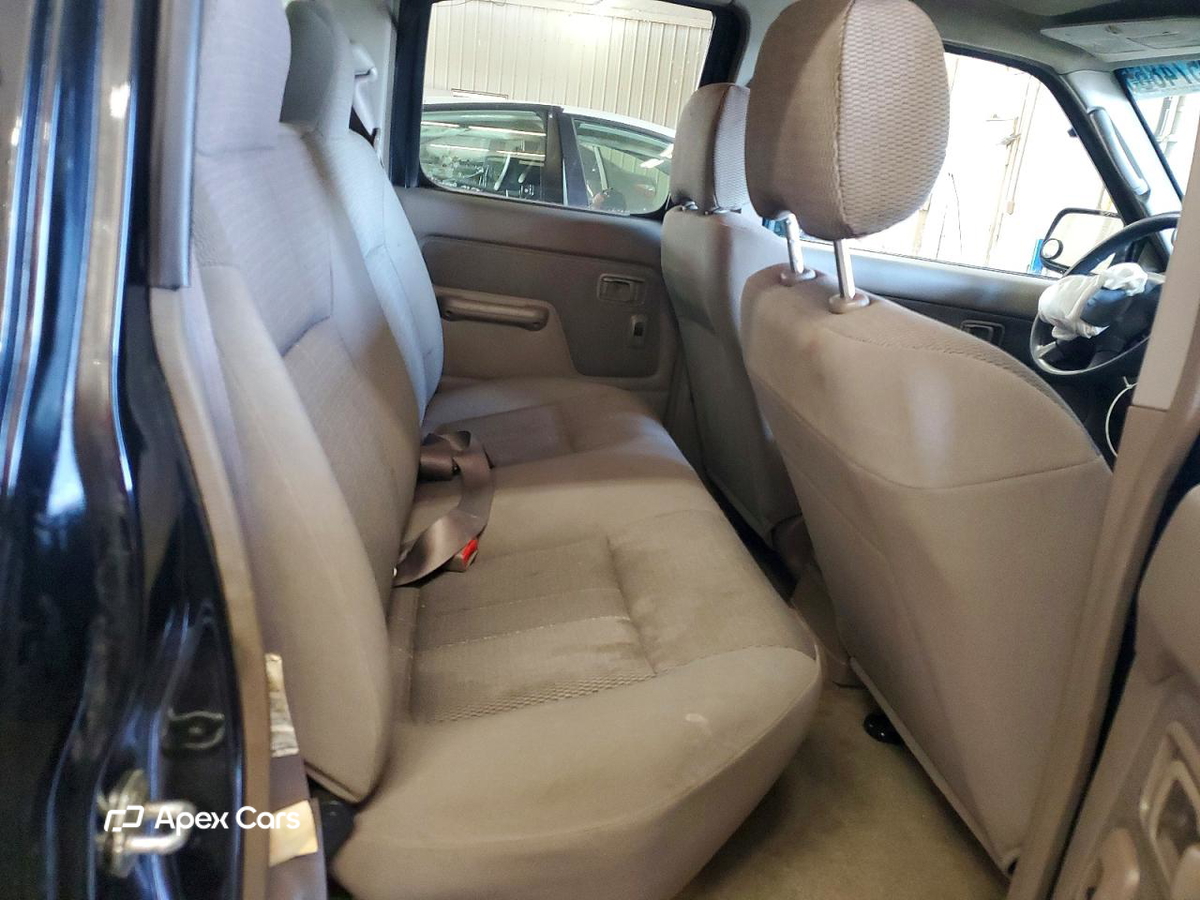 Nissan Navara (Frontier) 2004