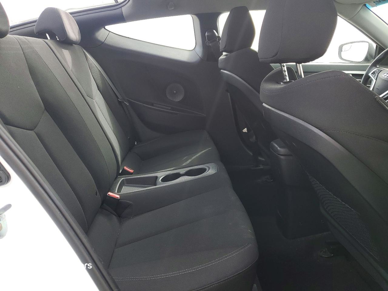 Hyundai Veloster 2016