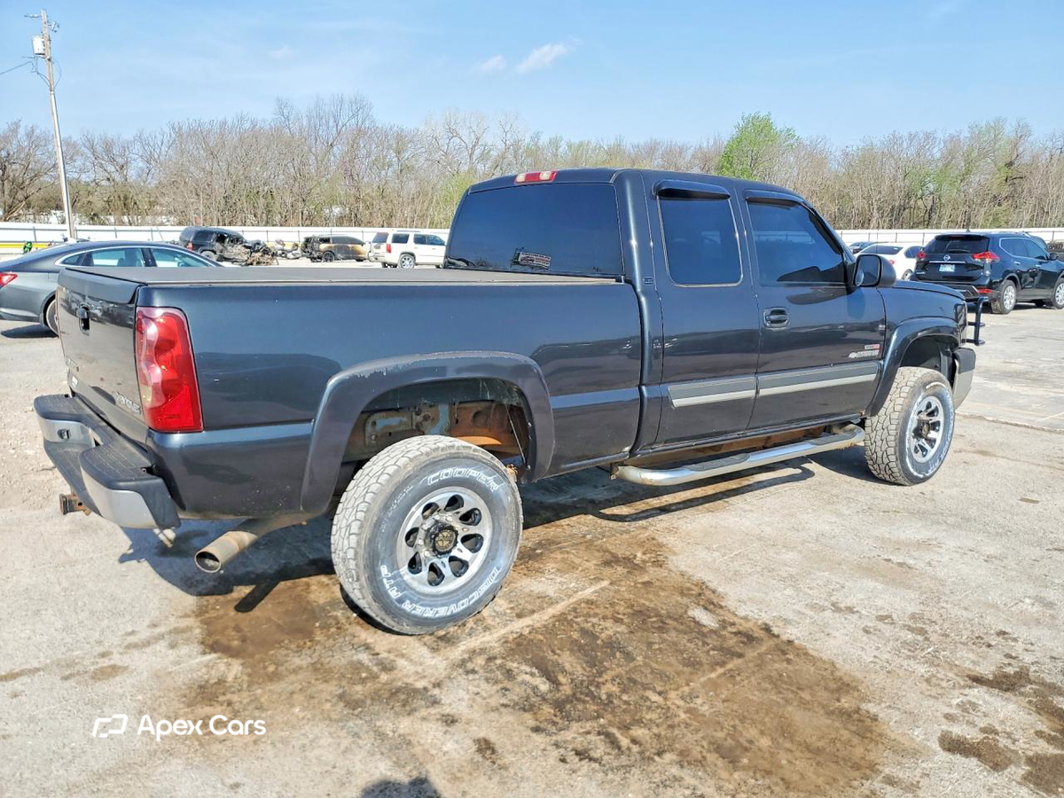 Chevrolet Silverado 2003