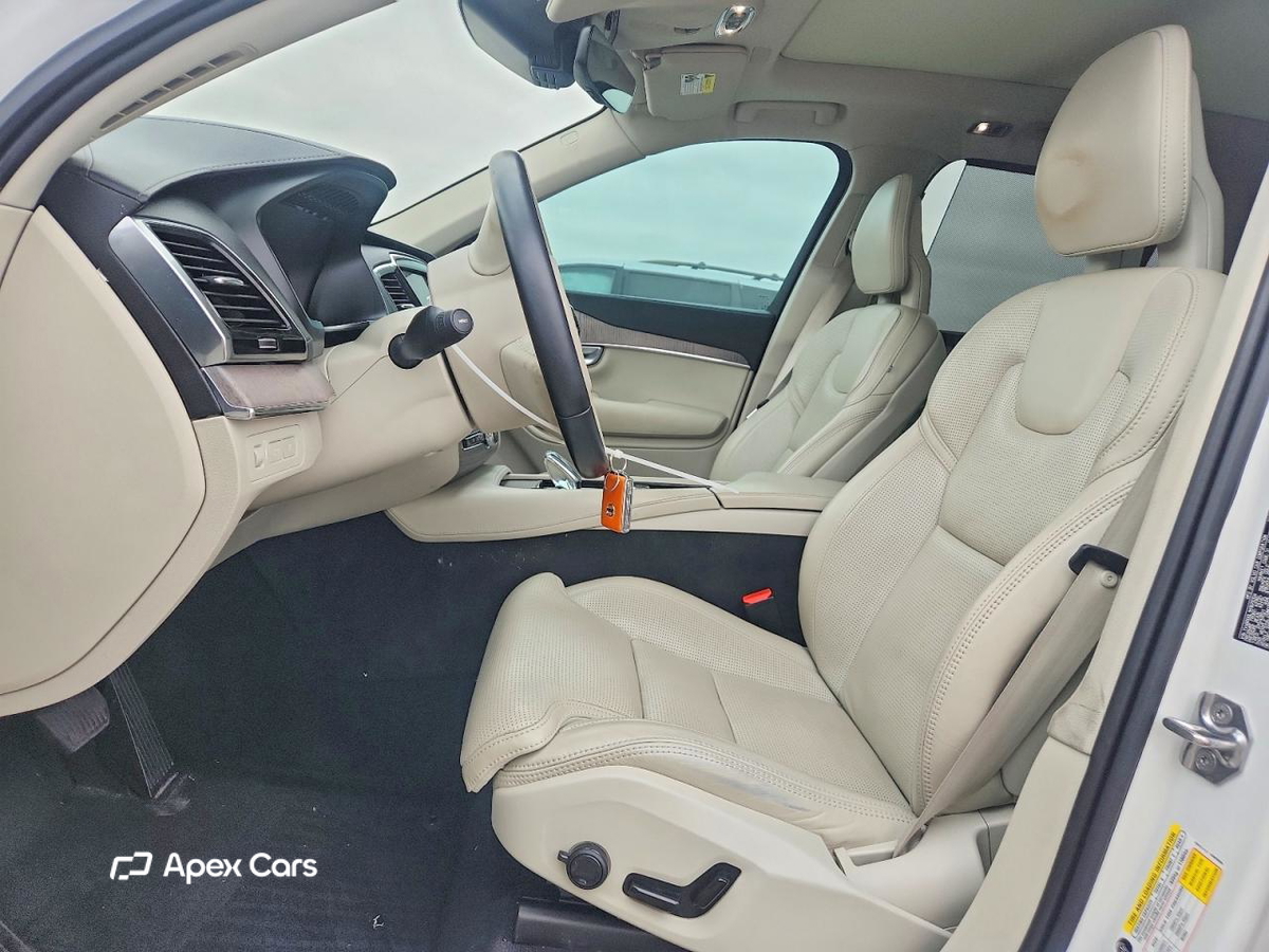 Volvo XC90 2021