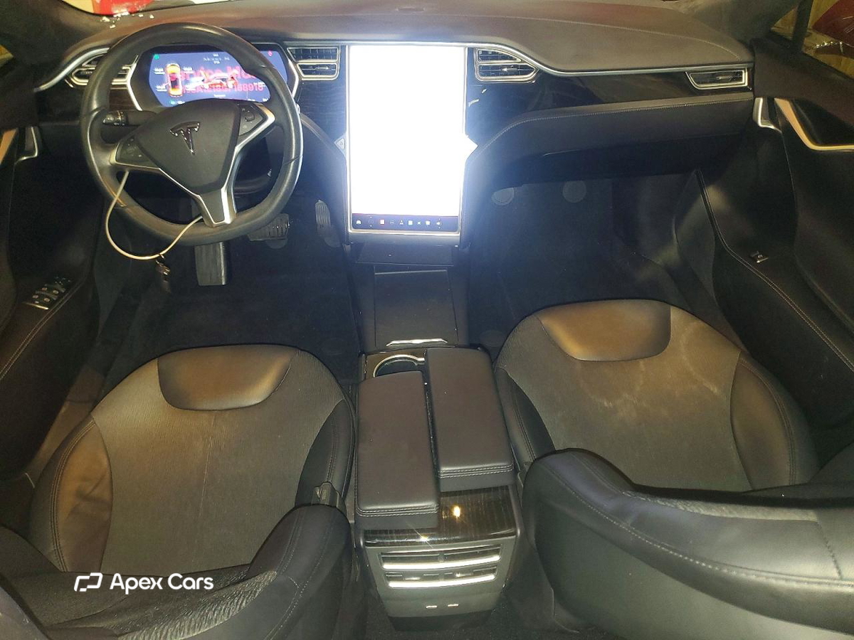 Tesla Model S 2016
