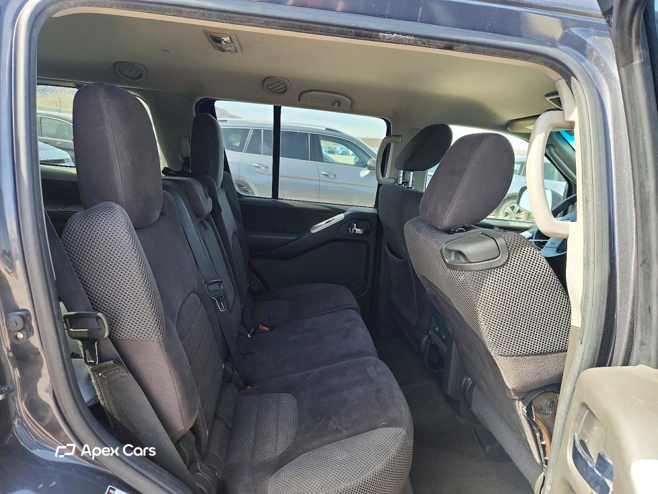 Nissan Pathfinder 2012