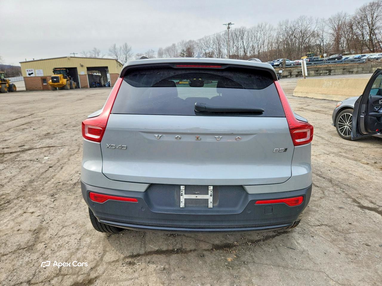 Volvo XC40 2025